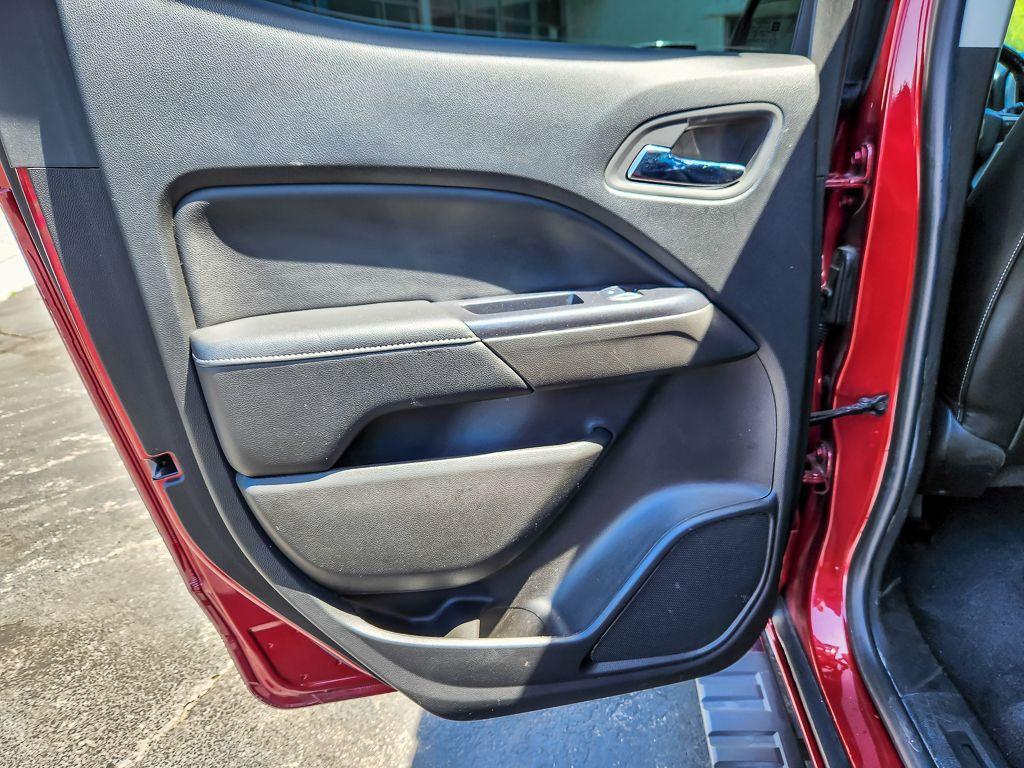 used 2020 GMC Canyon car, priced at $27,995
