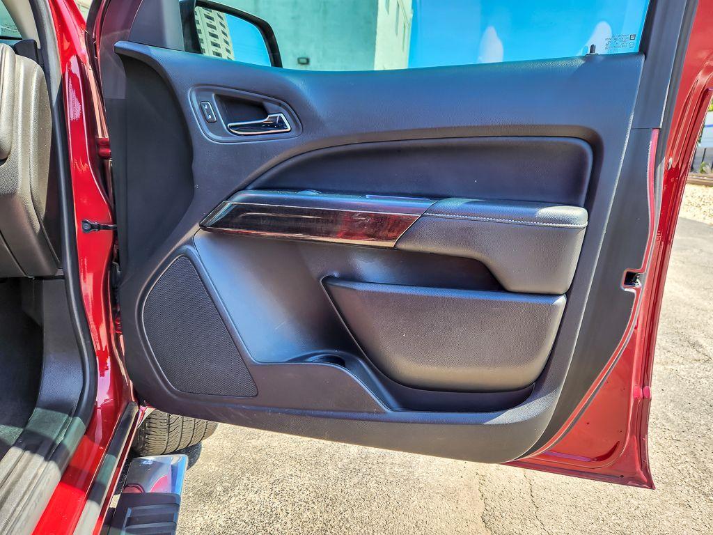 used 2020 GMC Canyon car, priced at $27,995