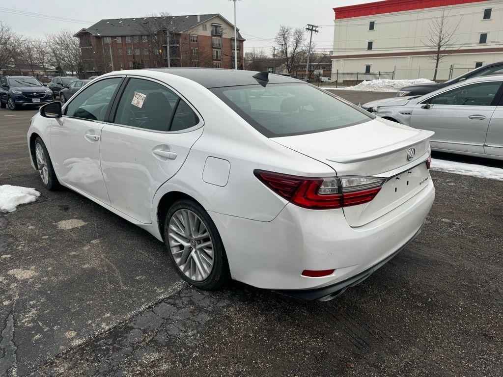 used 2016 Lexus ES 350 car, priced at $17,995