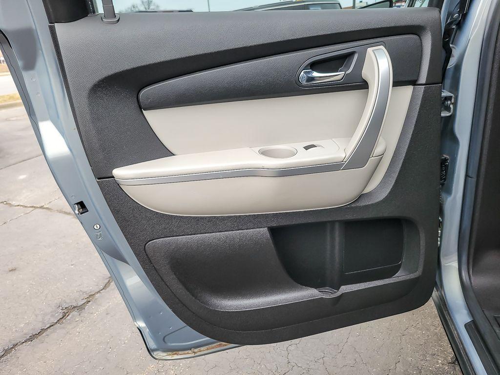 used 2008 GMC Acadia car, priced at $4,995