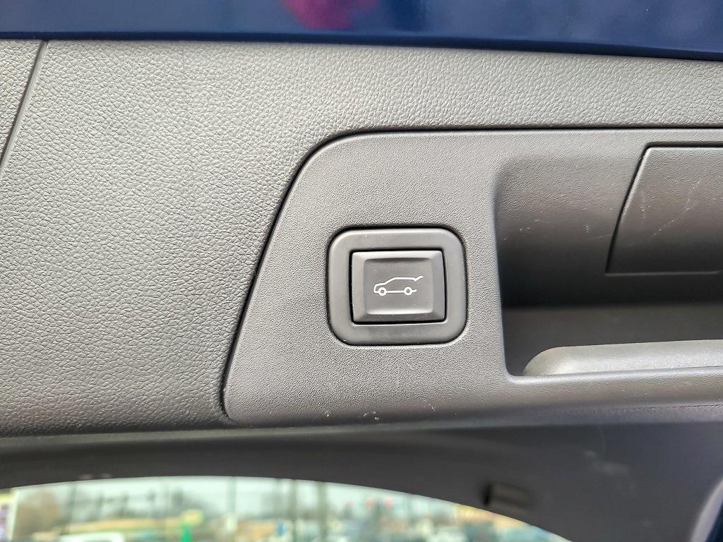 used 2023 Buick Envision car, priced at $21,987