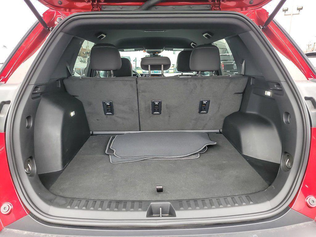 used 2025 Chevrolet Equinox car, priced at $26,390