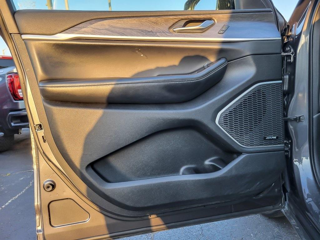 used 2022 Jeep Grand Cherokee L car, priced at $28,825