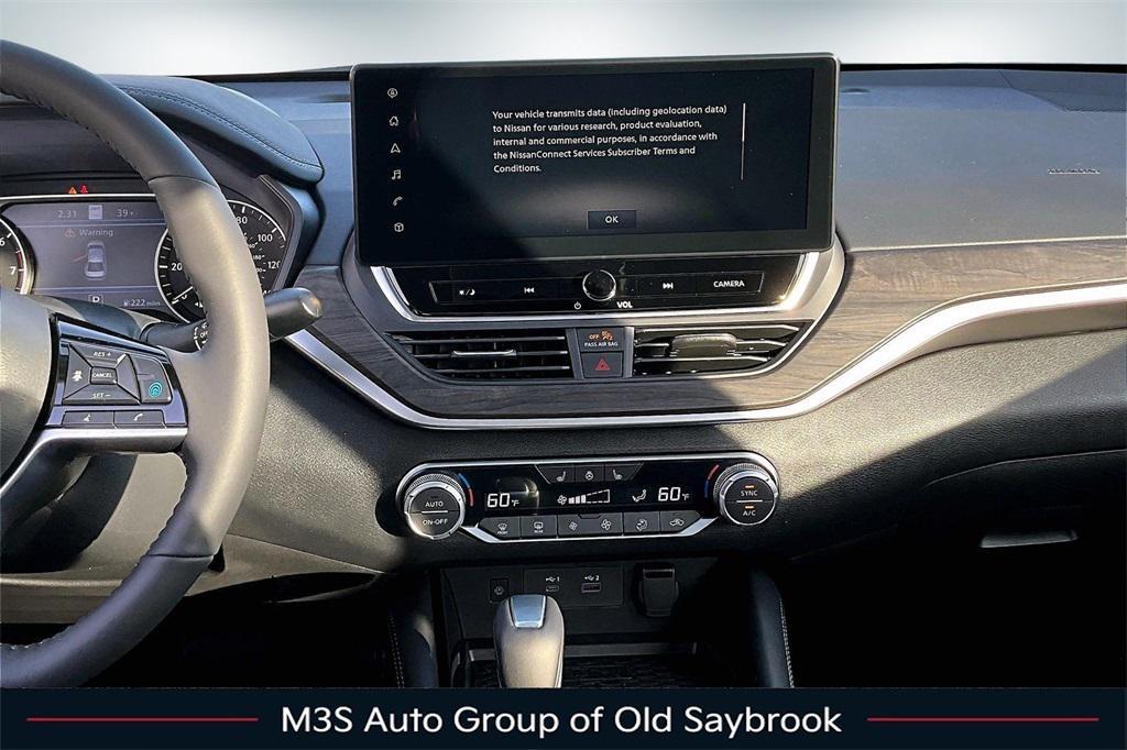 new 2025 Nissan Altima car, priced at $37,440