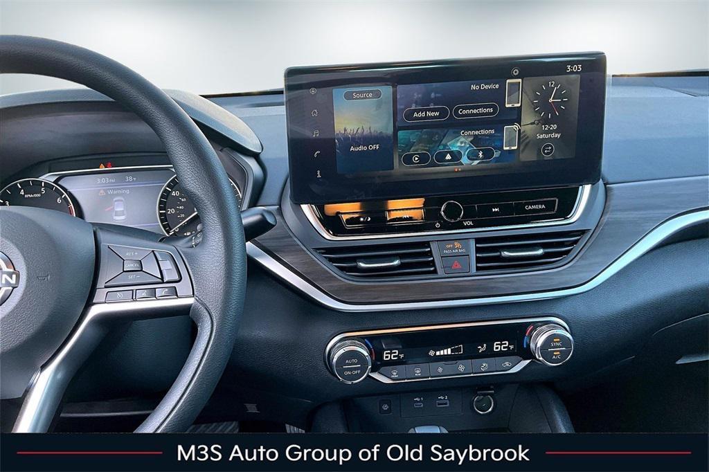 new 2025 Nissan Altima car, priced at $29,970