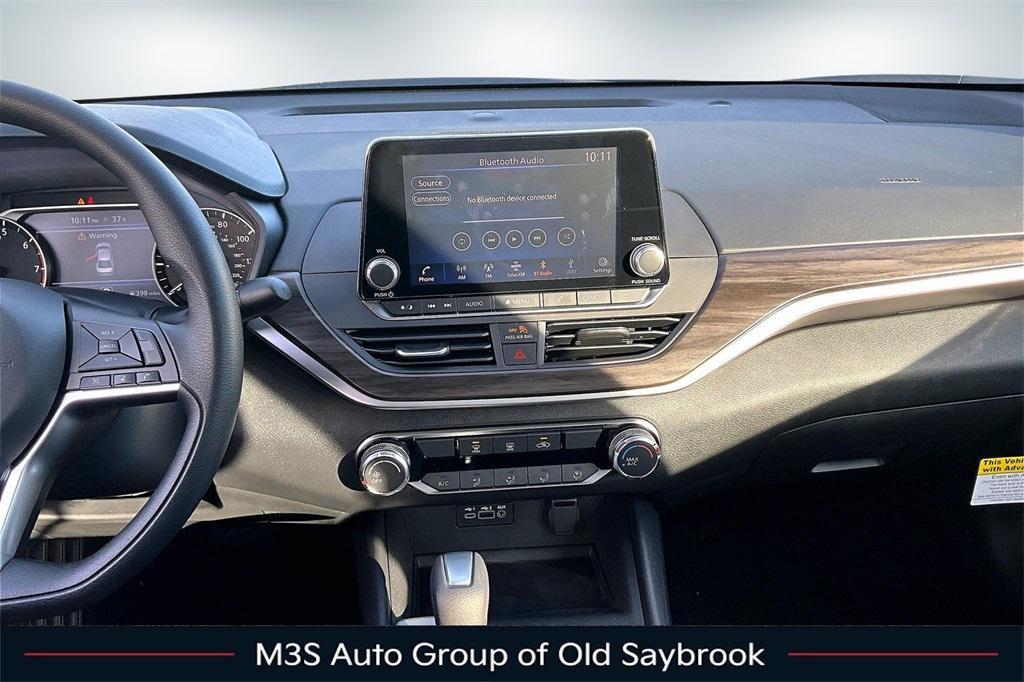 new 2025 Nissan Altima car, priced at $30,965