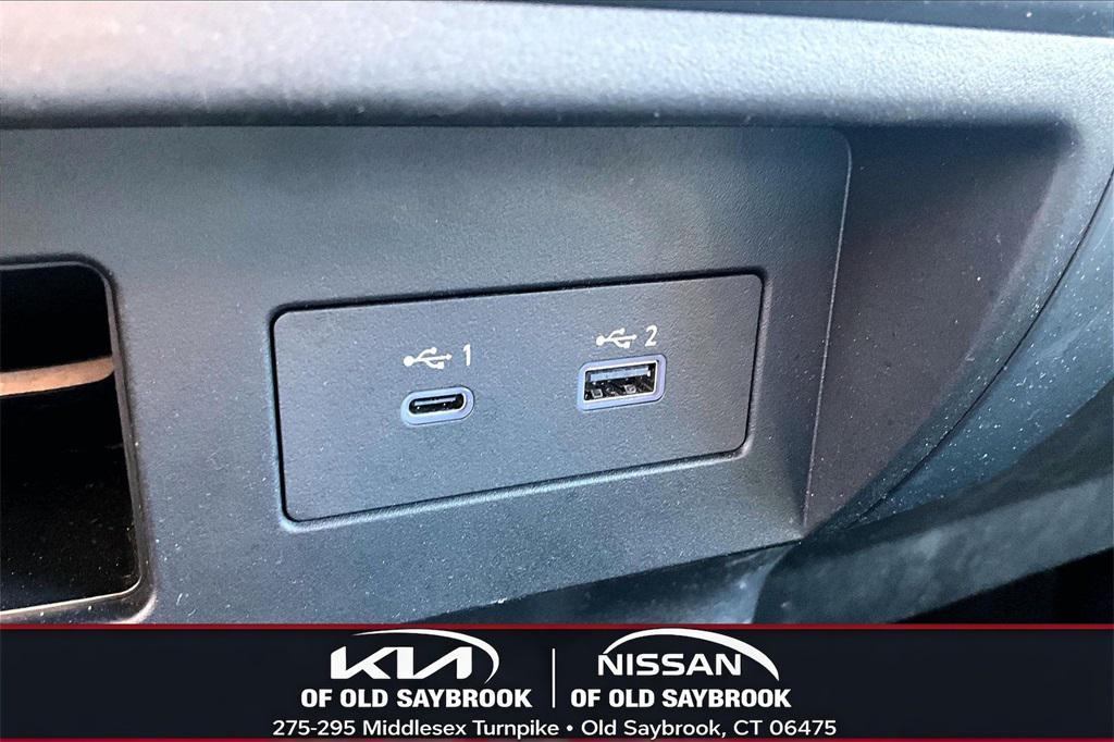 used 2024 Nissan Titan car, priced at $40,688