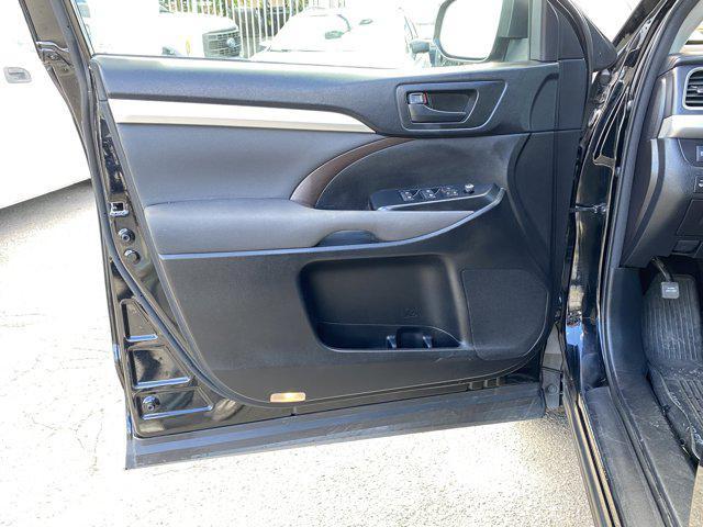 used 2018 Toyota Highlander car, priced at $16,880
