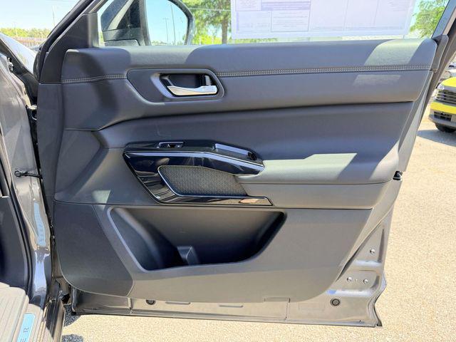 new 2026 Nissan Pathfinder car, priced at $47,004