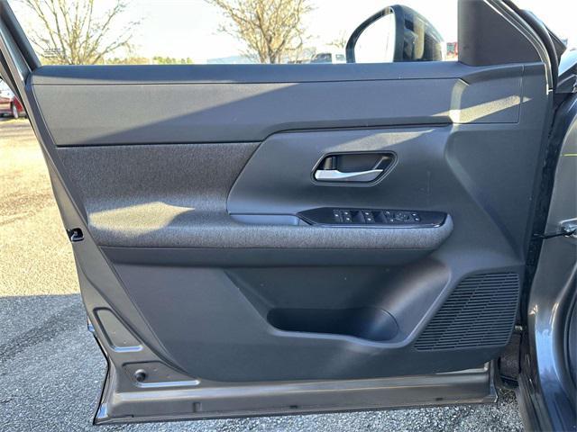 new 2026 Nissan Kicks car, priced at $27,607