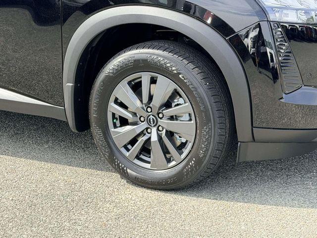 new 2026 Nissan Pathfinder car, priced at $37,815