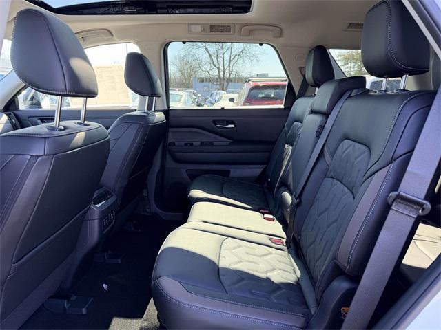 new 2026 Nissan Pathfinder car, priced at $52,840