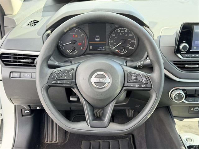 used 2023 Nissan Altima car, priced at $19,347
