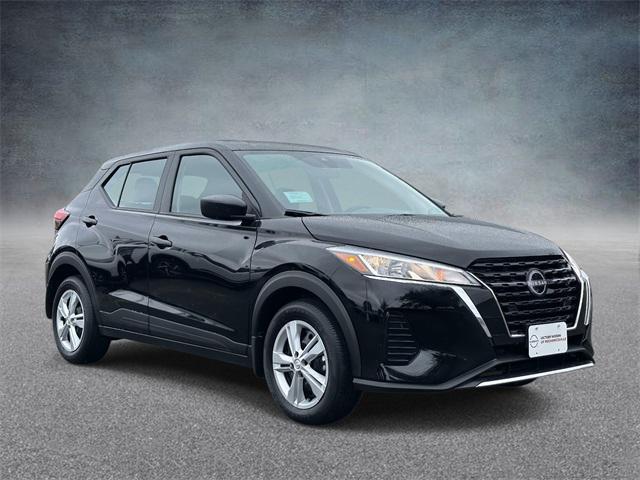 new 2025 Nissan Kicks car, priced at $21,949