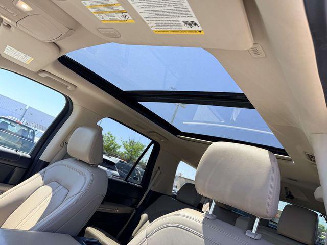 used 2024 Ford Expedition car, priced at $42,304