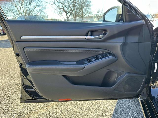 used 2021 Nissan Altima car, priced at $21,736