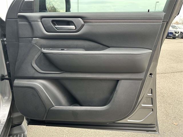 new 2025 Nissan Armada car, priced at $64,178