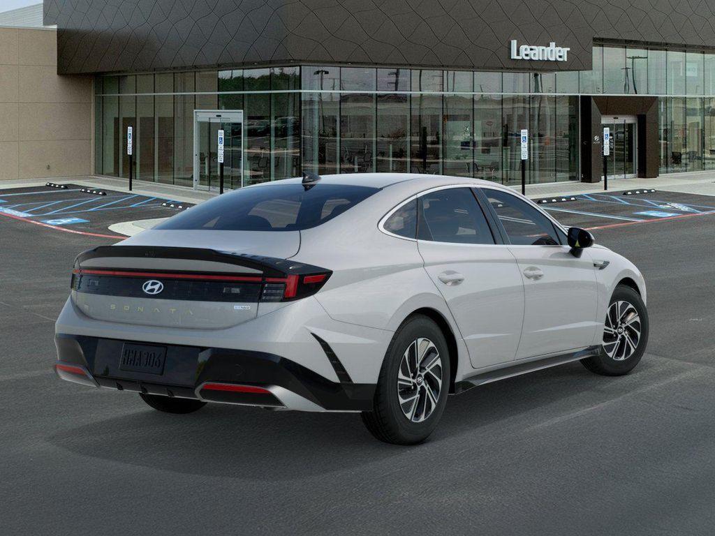 new 2026 Hyundai Sonata Hybrid car, priced at $31,270