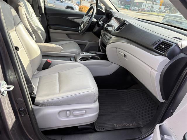 used 2021 Honda Pilot car, priced at $26,098