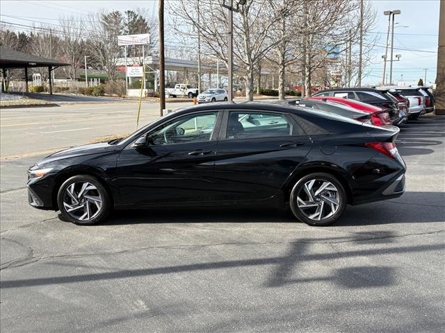 used 2025 Hyundai Elantra car, priced at $21,514