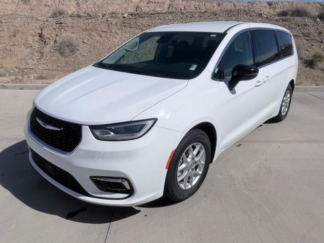 used 2024 Chrysler Pacifica car, priced at $23,410