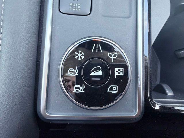 new 2026 Nissan Pathfinder car, priced at $40,405