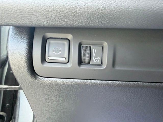 used 2025 Cadillac XT4 car, priced at $32,055