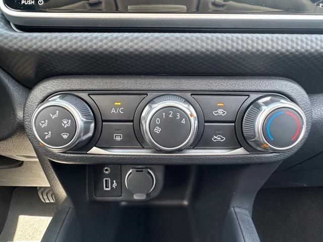 new 2025 Nissan Kicks Play car, priced at $22,857