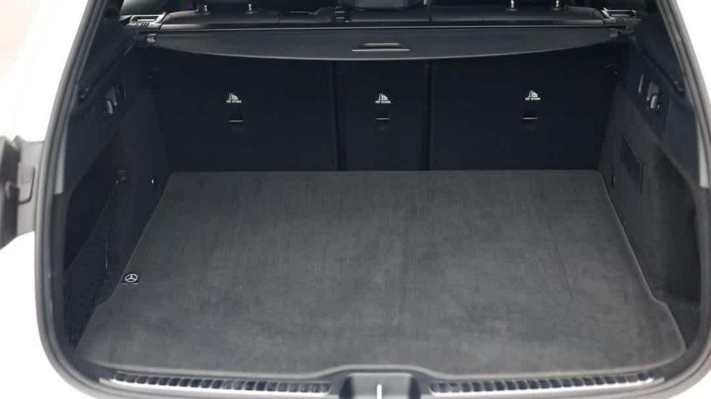 used 2025 Mercedes-Benz GLC 300 car, priced at $42,585