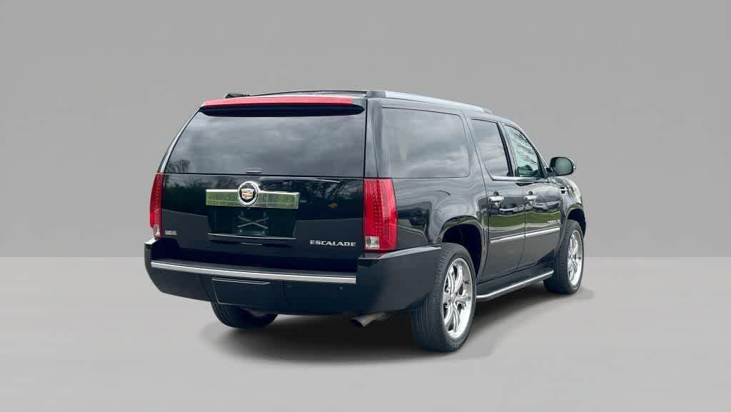 used 2010 Cadillac Escalade ESV car, priced at $7,588