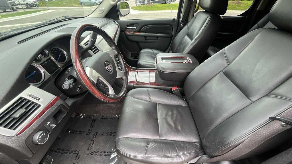 used 2010 Cadillac Escalade ESV car, priced at $7,588