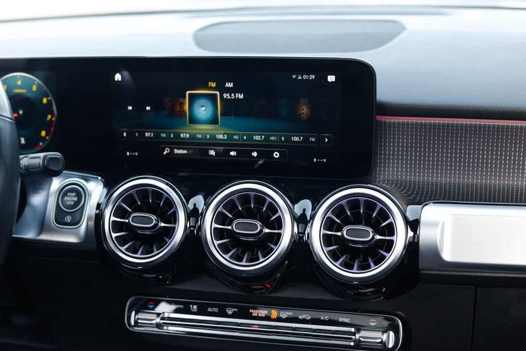 used 2022 Mercedes-Benz GLB 250 car, priced at $25,258