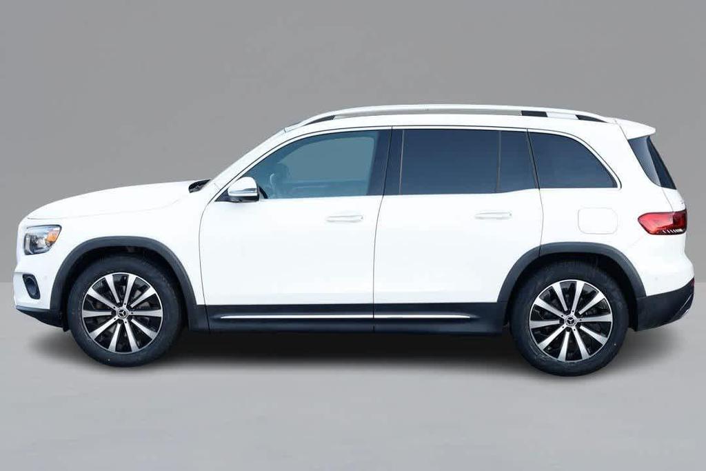 used 2022 Mercedes-Benz GLB 250 car, priced at $25,258