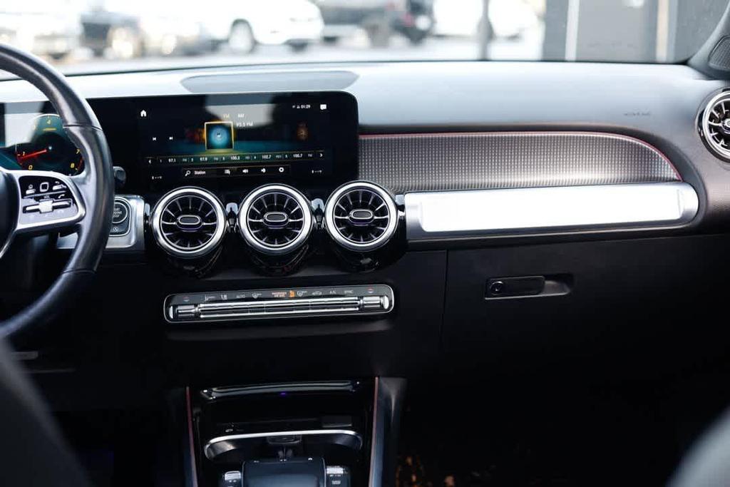 used 2022 Mercedes-Benz GLB 250 car, priced at $25,258