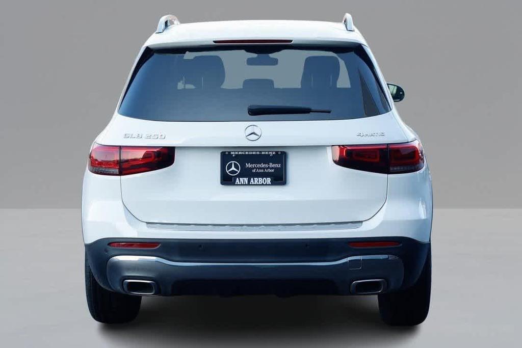 used 2022 Mercedes-Benz GLB 250 car, priced at $25,258