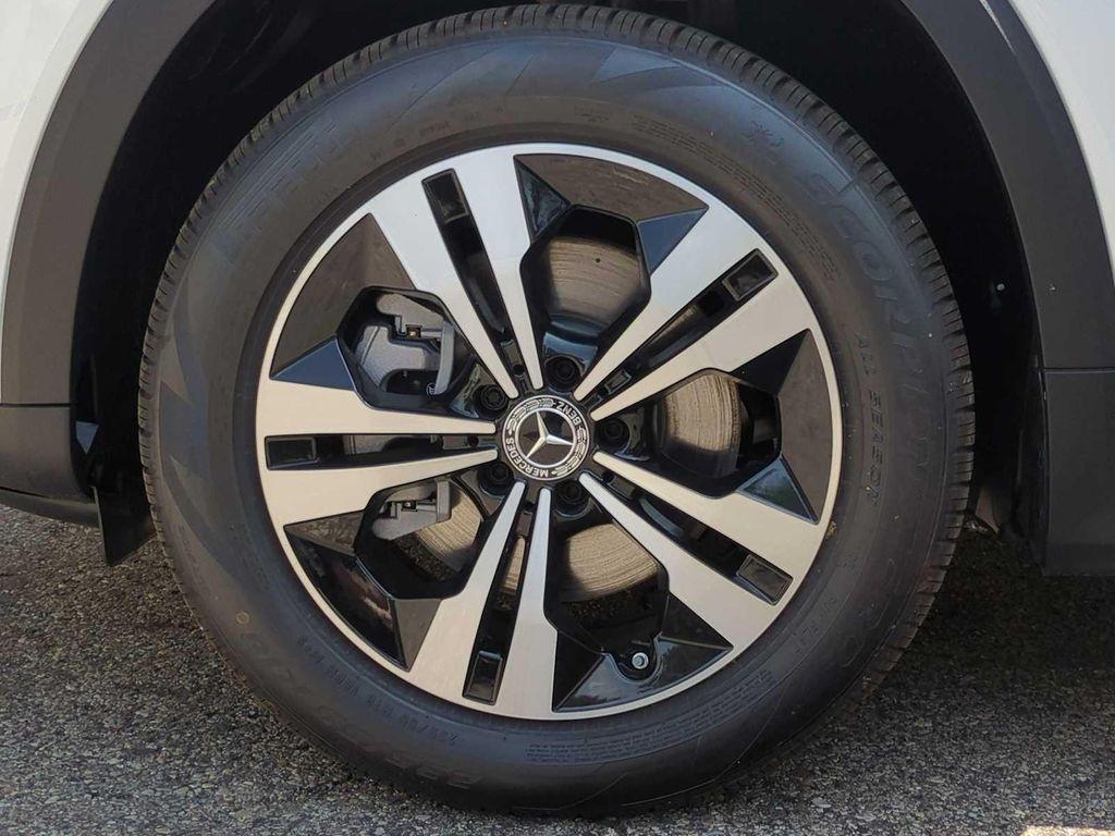 used 2025 Mercedes-Benz GLB 250 car, priced at $38,596