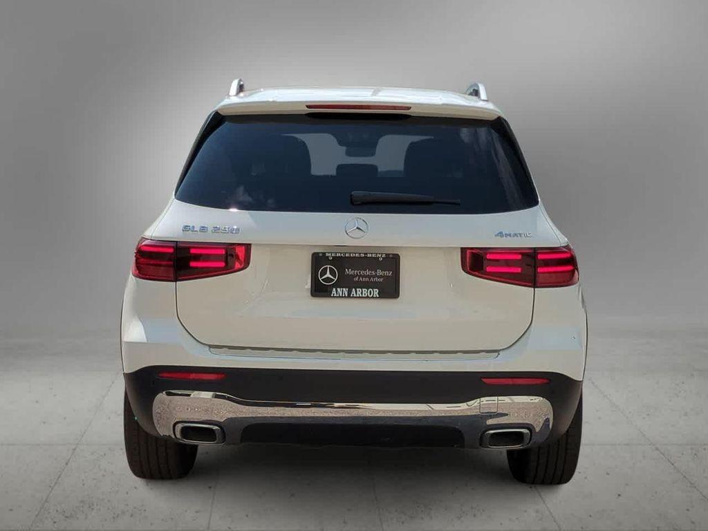 used 2025 Mercedes-Benz GLB 250 car, priced at $38,596