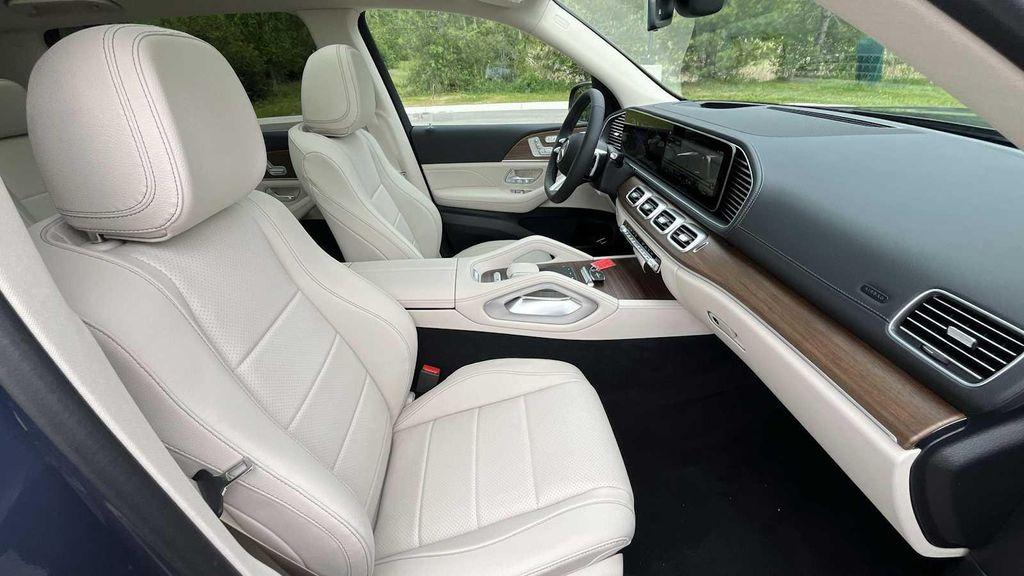 new 2026 Mercedes-Benz GLS 450 car, priced at $96,715