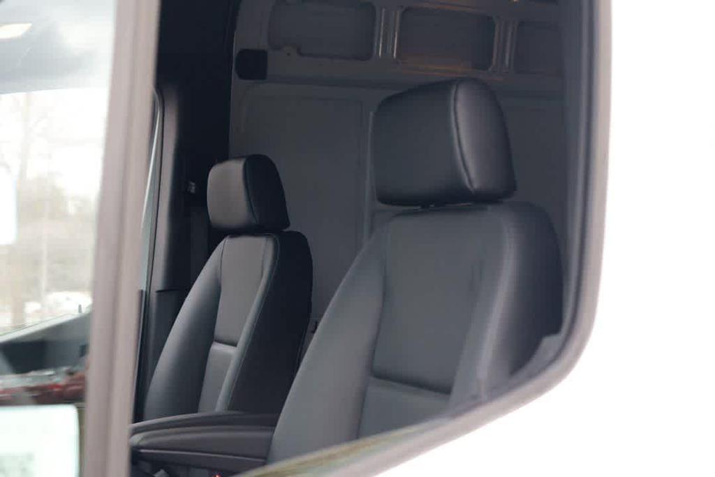 new 2025 Mercedes-Benz Sprinter 2500 car