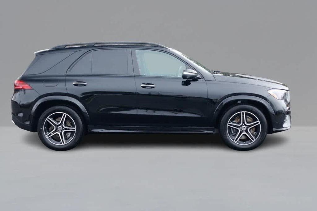 new 2026 Mercedes-Benz GLE 450 car, priced at $77,280