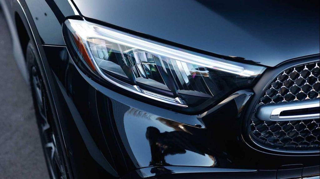 new 2026 Mercedes-Benz GLC 300 car, priced at $58,035