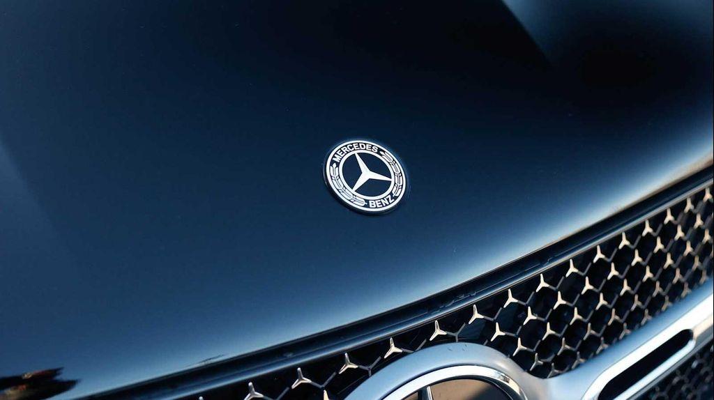 new 2026 Mercedes-Benz GLC 300 car, priced at $58,035