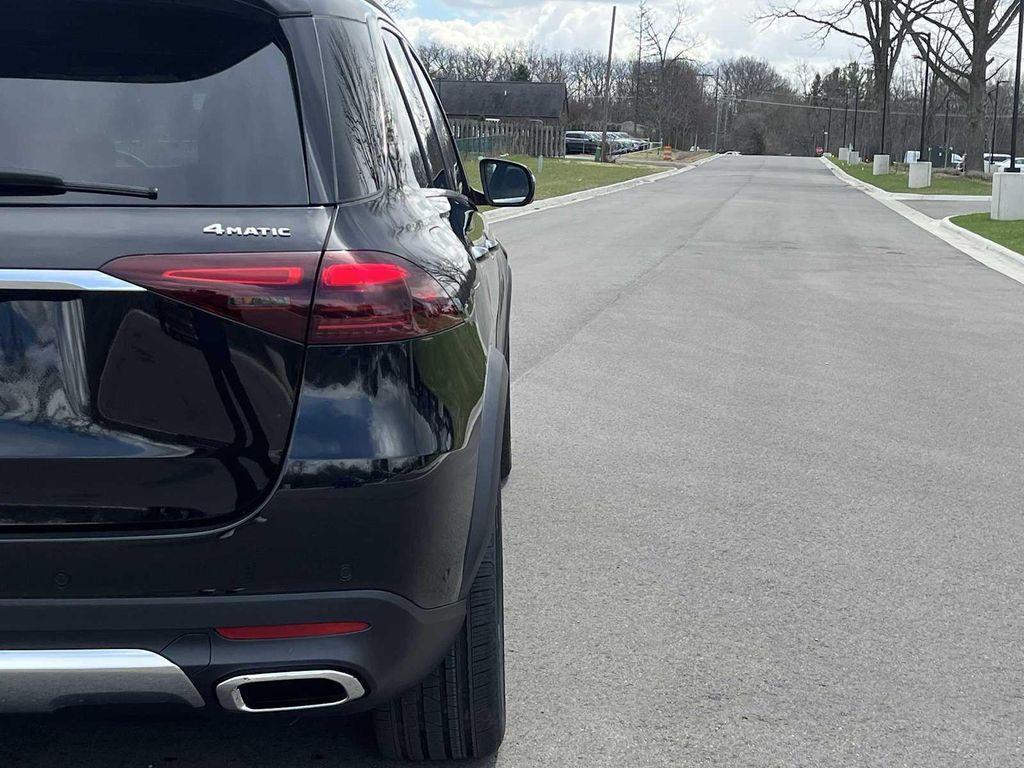 new 2026 Mercedes-Benz GLE 350 car, priced at $72,050