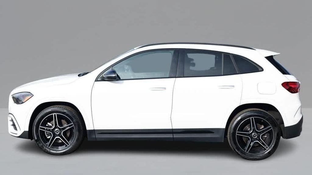 used 2025 Mercedes-Benz GLA 250 car, priced at $32,999