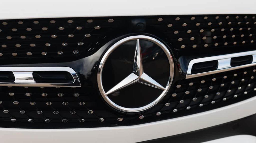 used 2025 Mercedes-Benz GLA 250 car, priced at $32,999