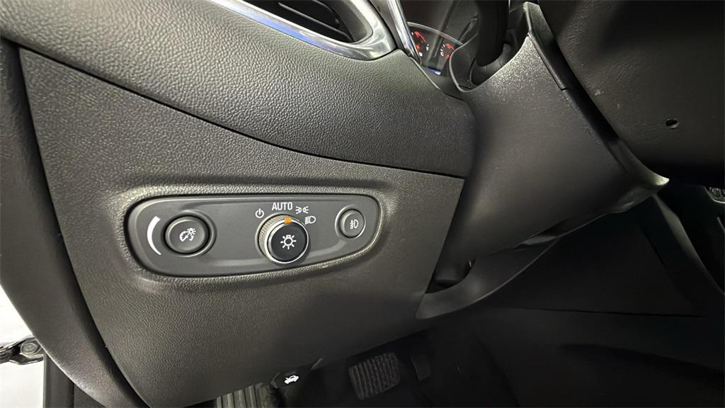 used 2021 Chevrolet Equinox car, priced at $17,795