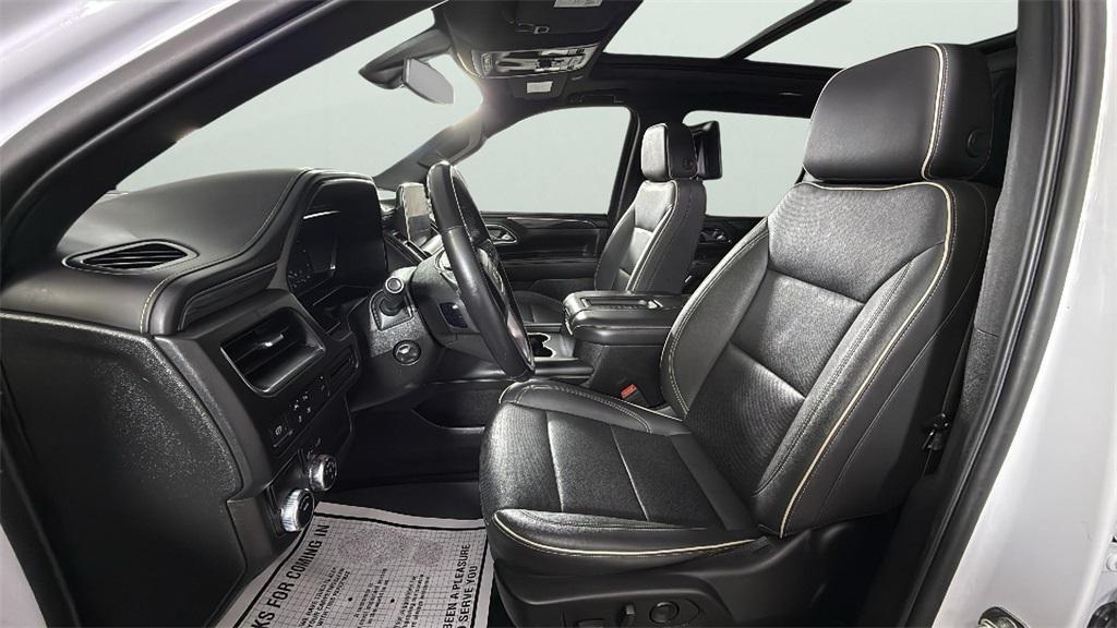 used 2022 GMC Yukon XL car, priced at $36,440