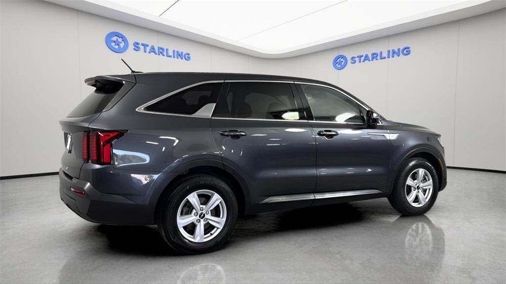 used 2022 Kia Sorento car, priced at $17,785