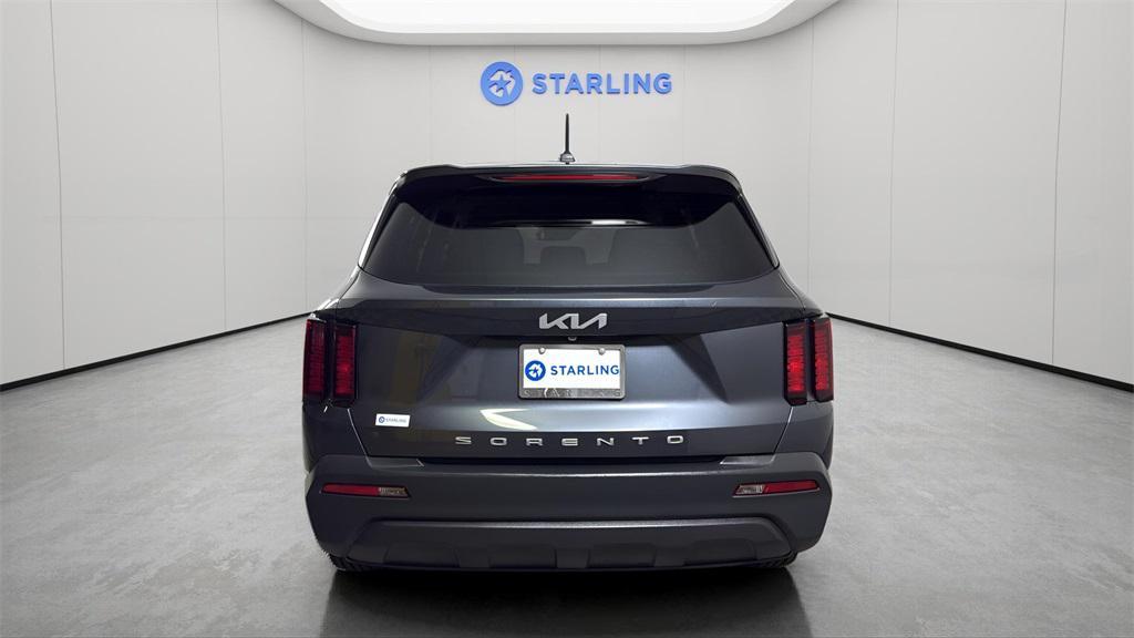 used 2022 Kia Sorento car, priced at $17,785