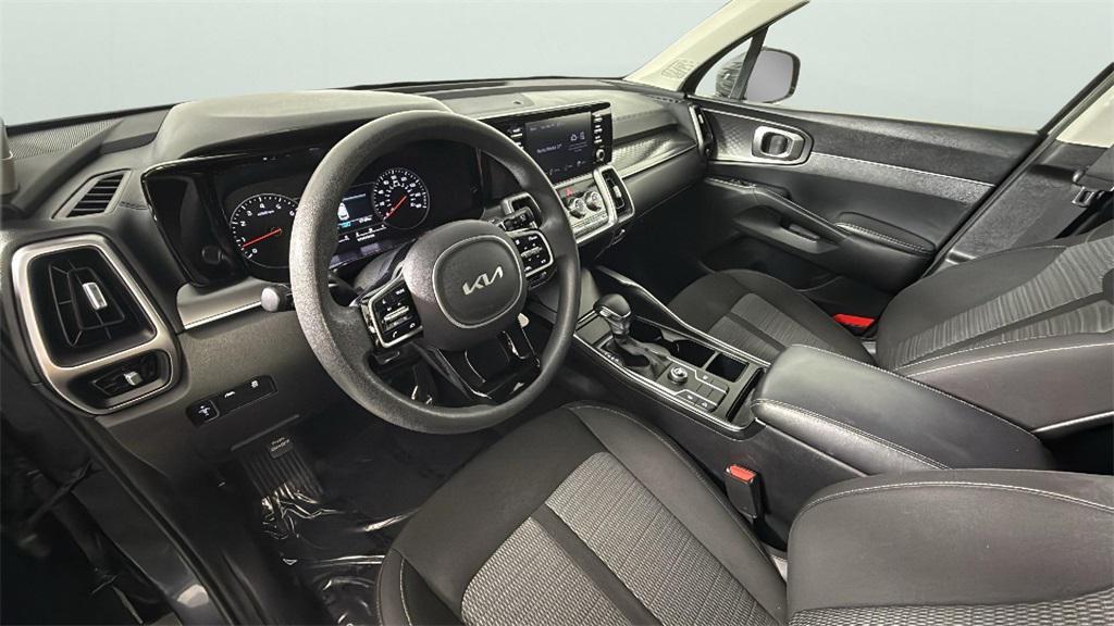 used 2022 Kia Sorento car, priced at $17,785